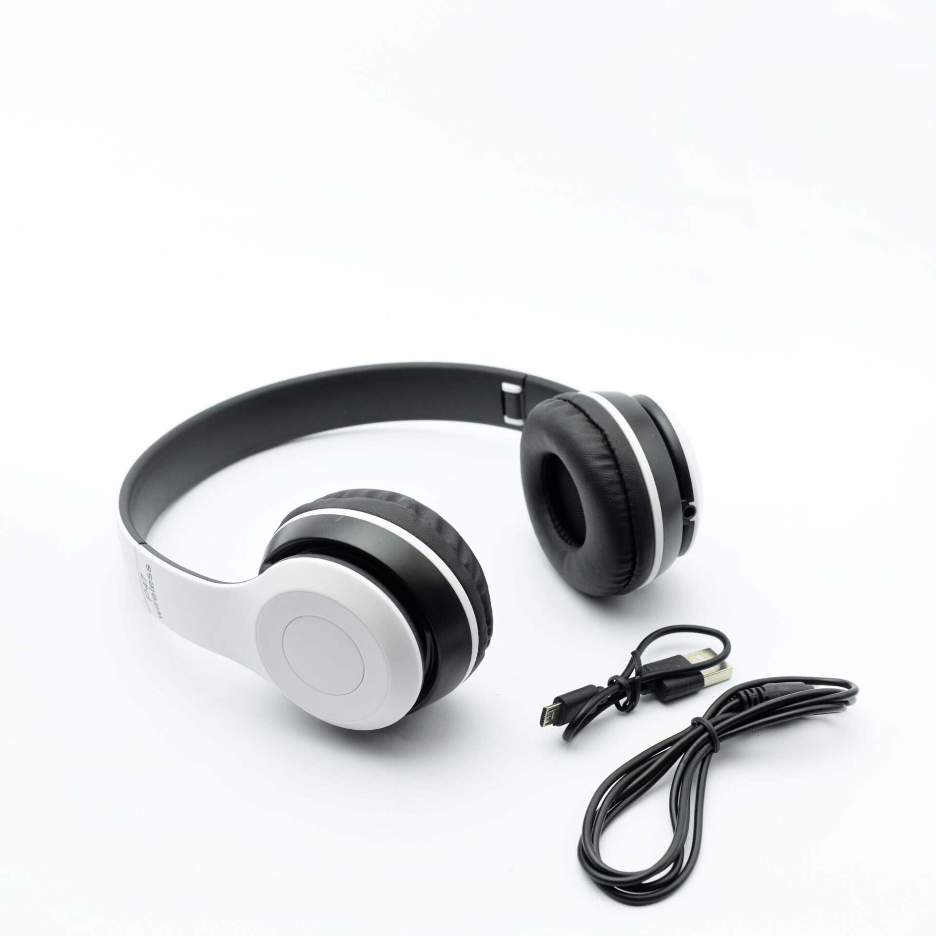 Auriculares Bluetooth P47 / MicroSD / AUX / FM